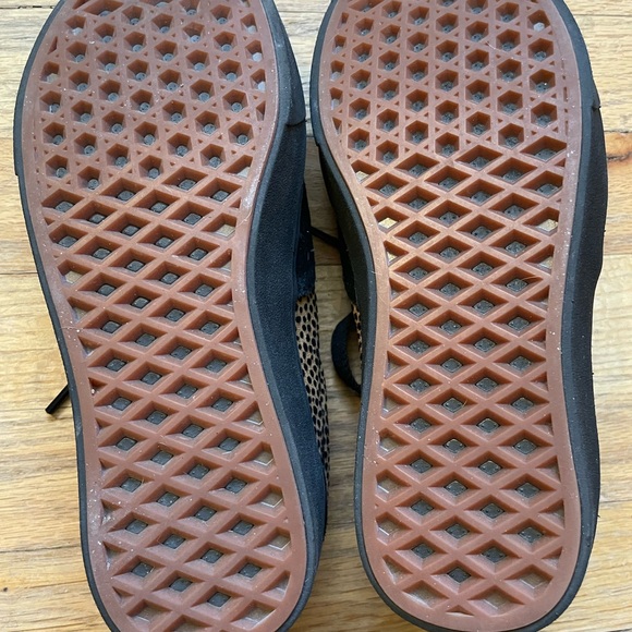 Vans Black and Cheetah Comfy Cush Shoes WMNS SZ 5, MENS SZ 3.5 - Picture 5 of 7